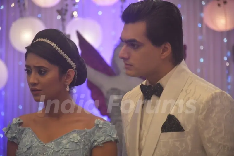 Kartik and Naira at Mansi and Anmol Sangeet Function in Yeh Rishta Kya Kehlata Hai