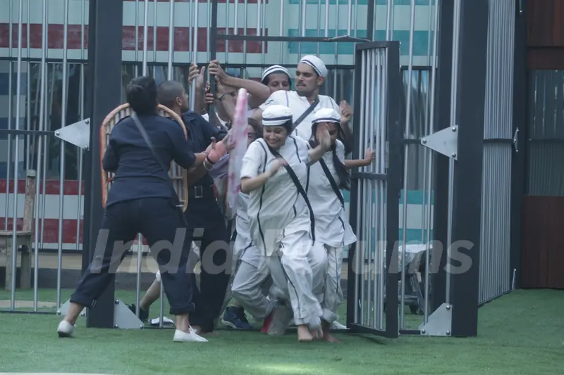 Bigg Boss 12: Day 23 Jailbreak Task