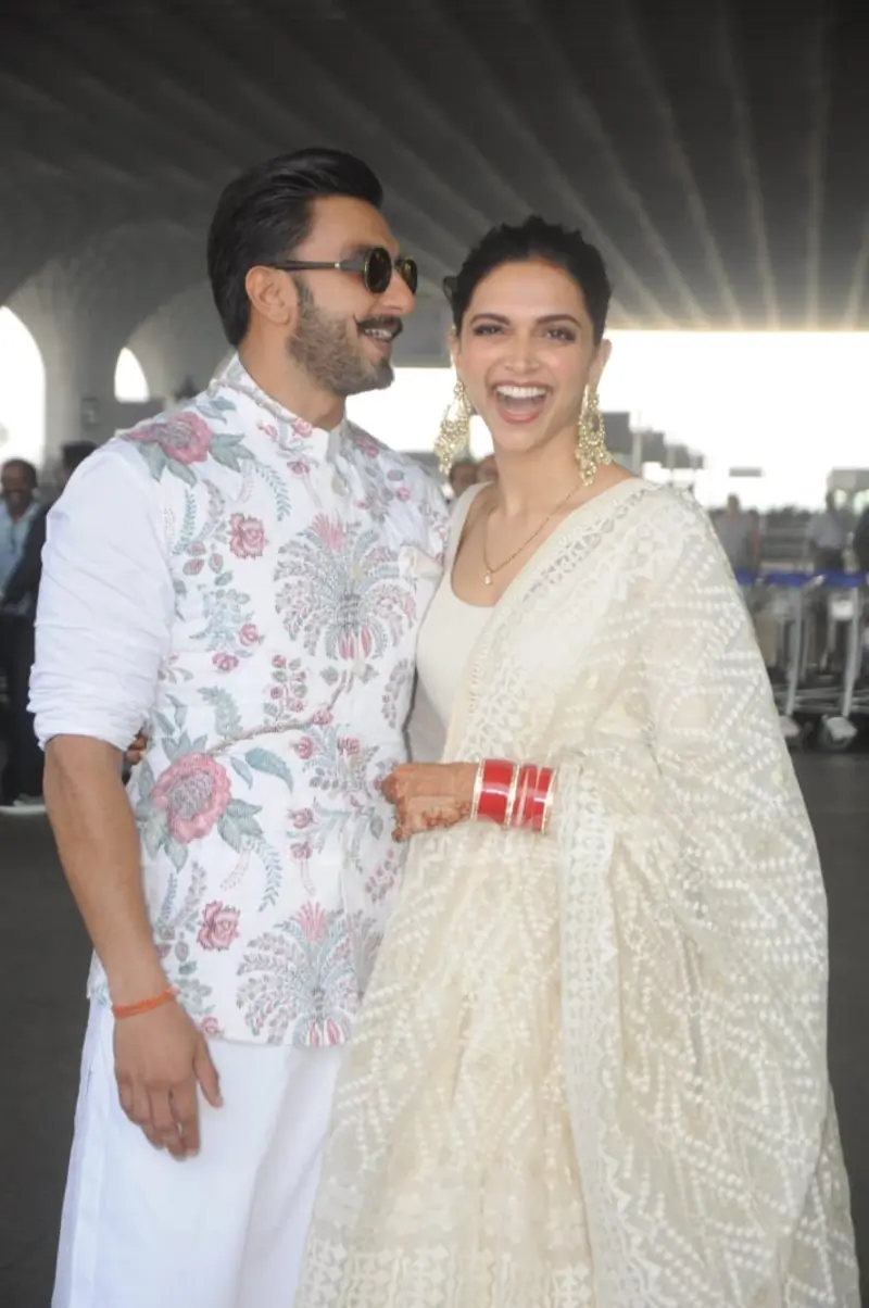 Ranveer- Deepika Leaving for Bangalore