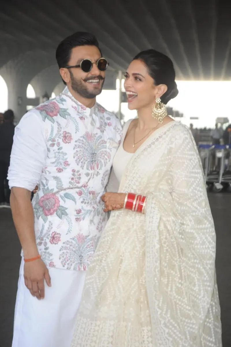 Ranveer- Deepika Leaving for Bangalore