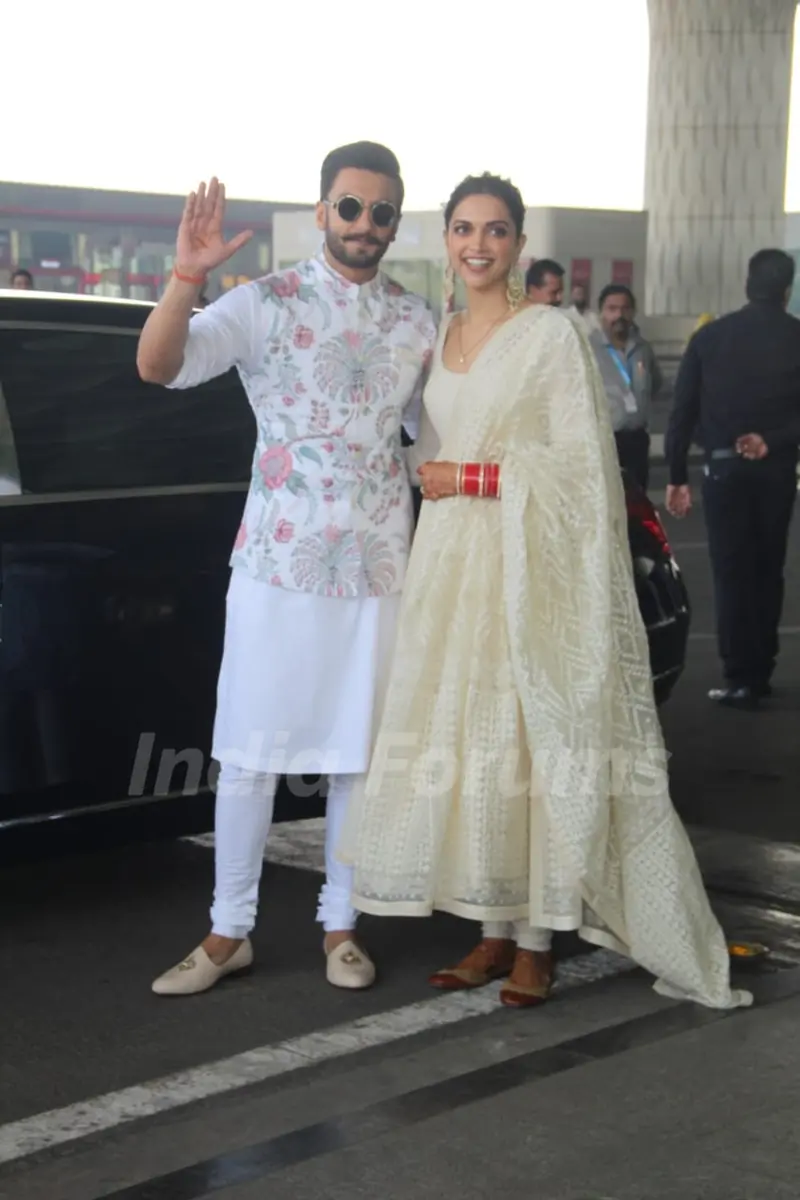 Ranveer- Deepika Leaving for Bangalore