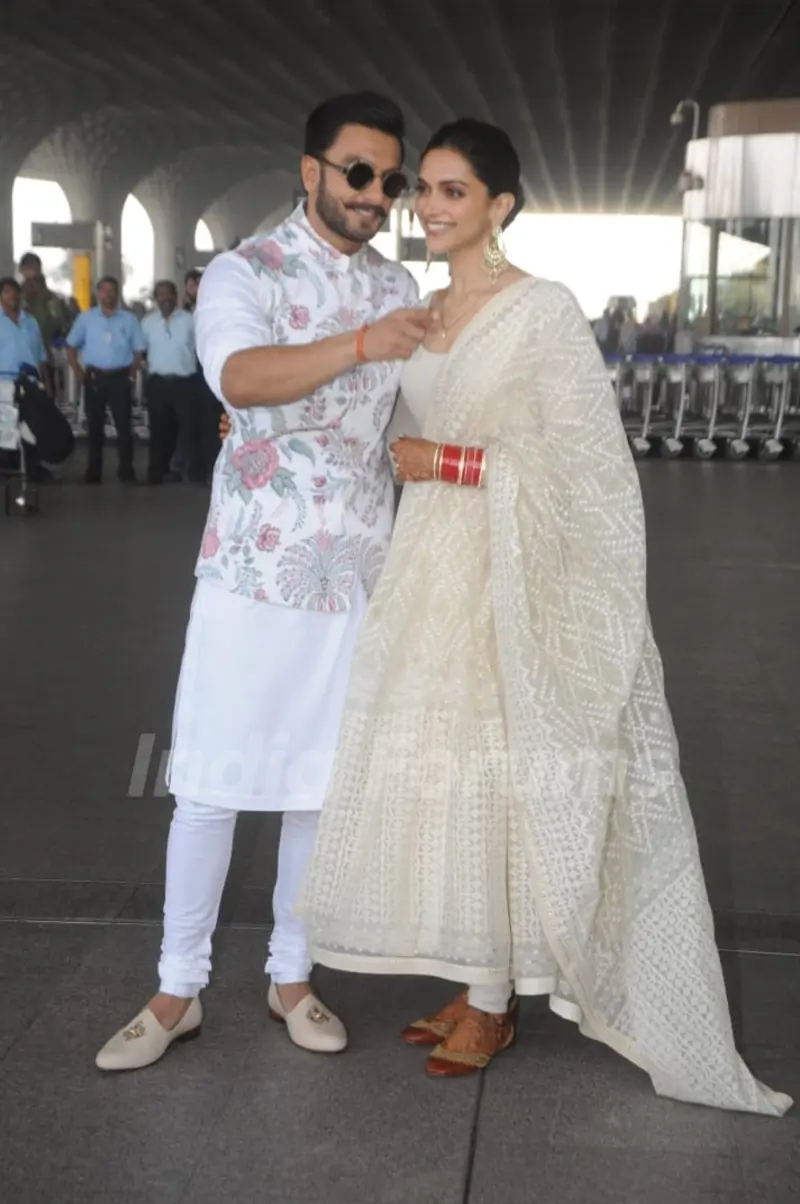 Ranveer- Deepika Leaving for Bangalore