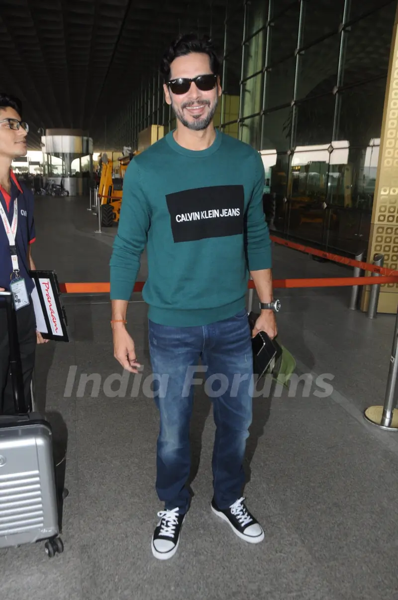 Dino Morea spotted at the airport