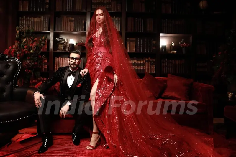 Ranveer- Deepika hosted the Mumbai reception