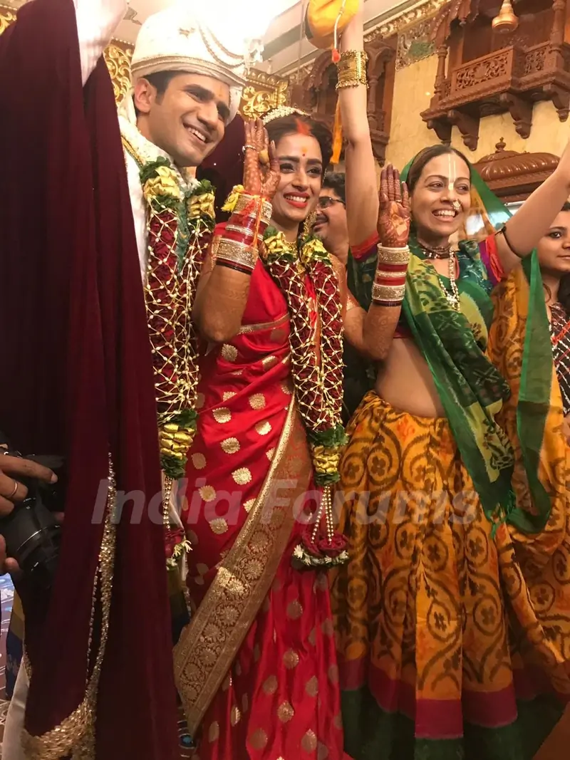 Parul Chauhan and Chirag wedding at ISKCON temple