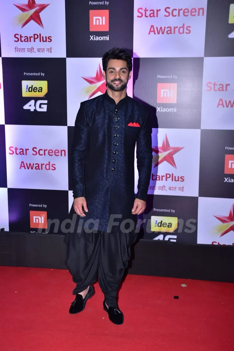Karan Wahi at Star Screen Awards 2018