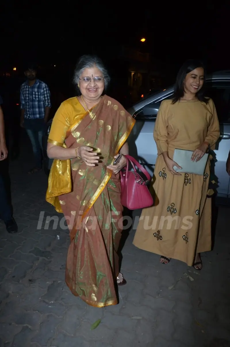Sulbha Arya at Simmba success bash