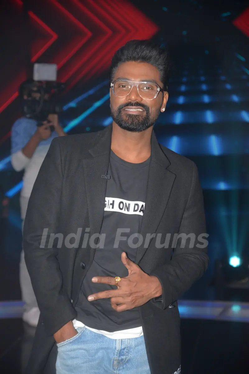 Maduri Dixit on Dance Plus 4 Sets