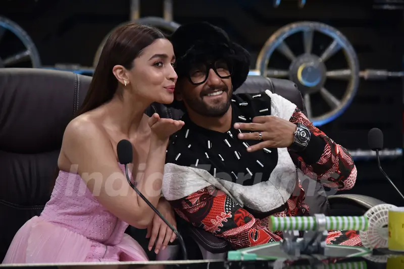 Ranveer-Alia on the sets of Super Dancer