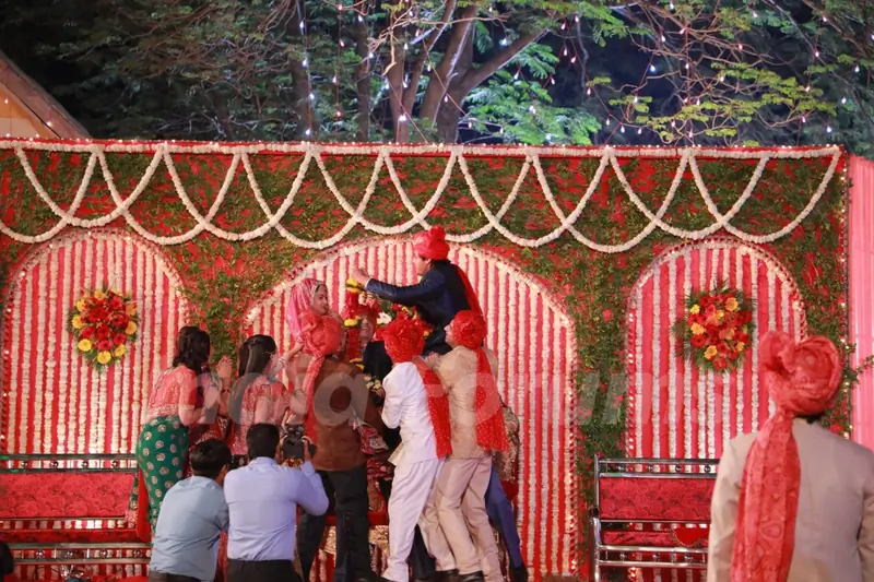 Sameer and Naina Varmala Ritual