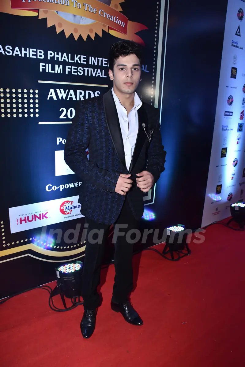 Celebs snapped at Dadasaheb Phalke Award