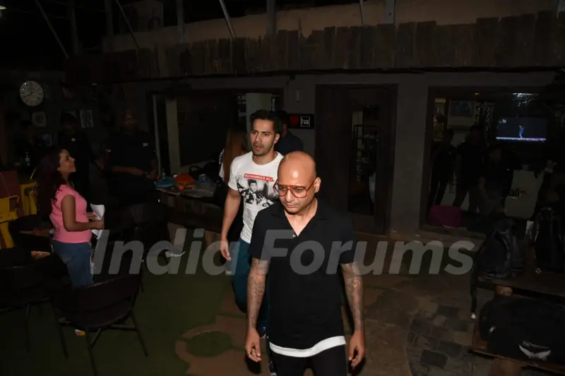 Bollywood Celebrities spotted around the town!