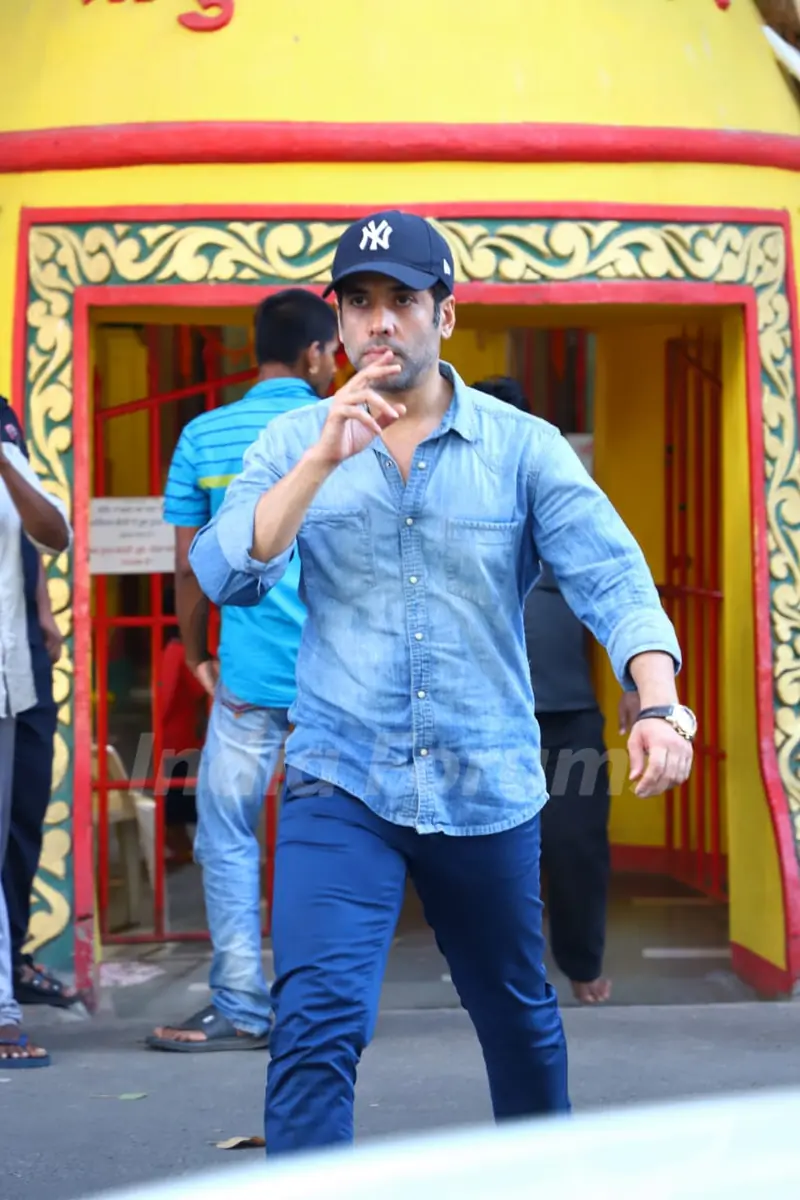 Tusshar Kapoor spotted around the town!