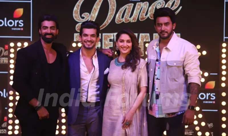  Shashank Khaitan, Arjun Bijlani, Madhuri Dixit-Nene and Tushar Kalia at the launch of Dance Deewane season 2