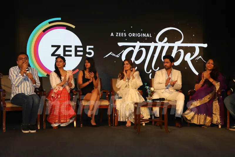 Dia Mirza and Mohit Raina snapped with the cast at the press conference of Kafir