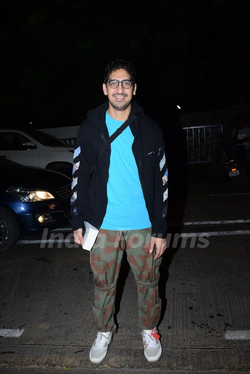 Bollywood Celebrities snapped around the town!