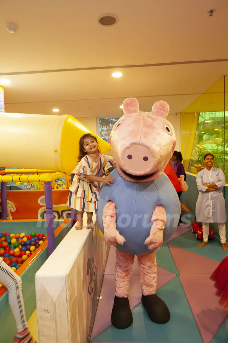 Bollywood Celebrities snapped around the town!