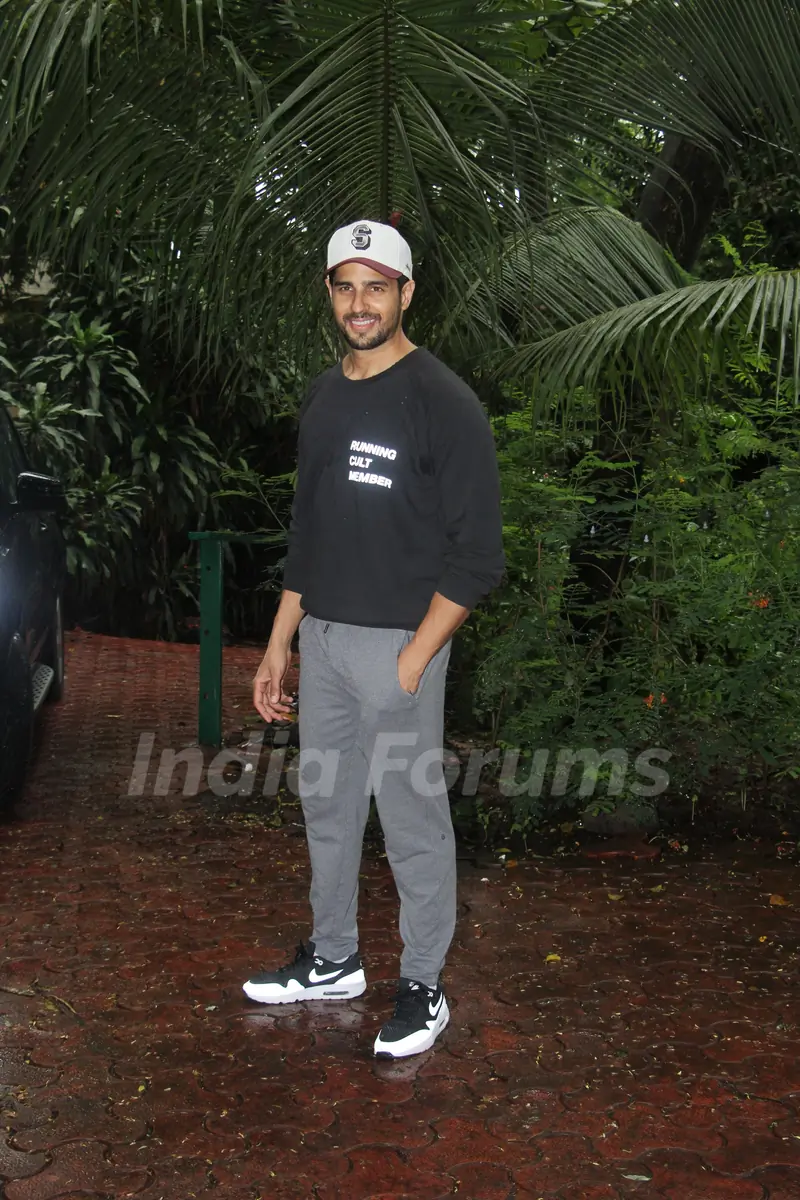 Sidharth Malhotra was spotted around the town