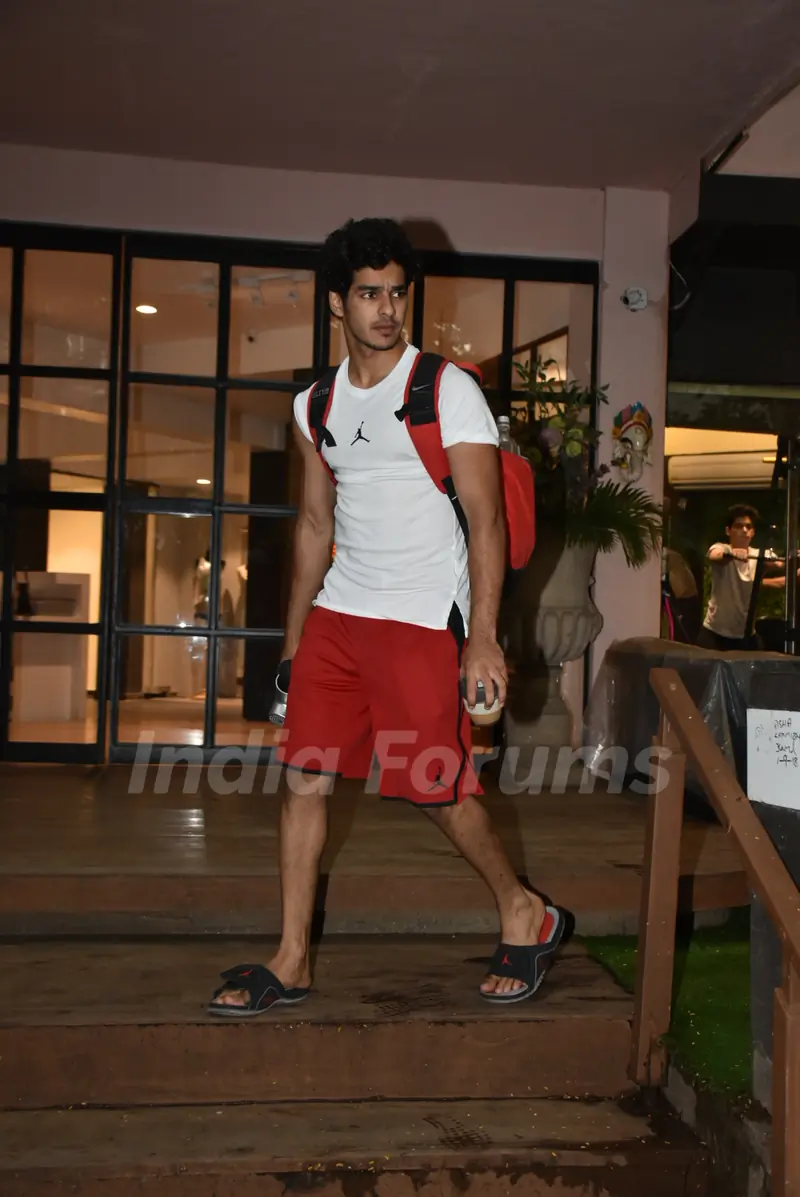 Celebrities spotted around the town!