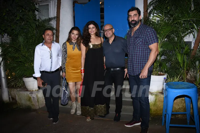 Celebrities spotted around the town!