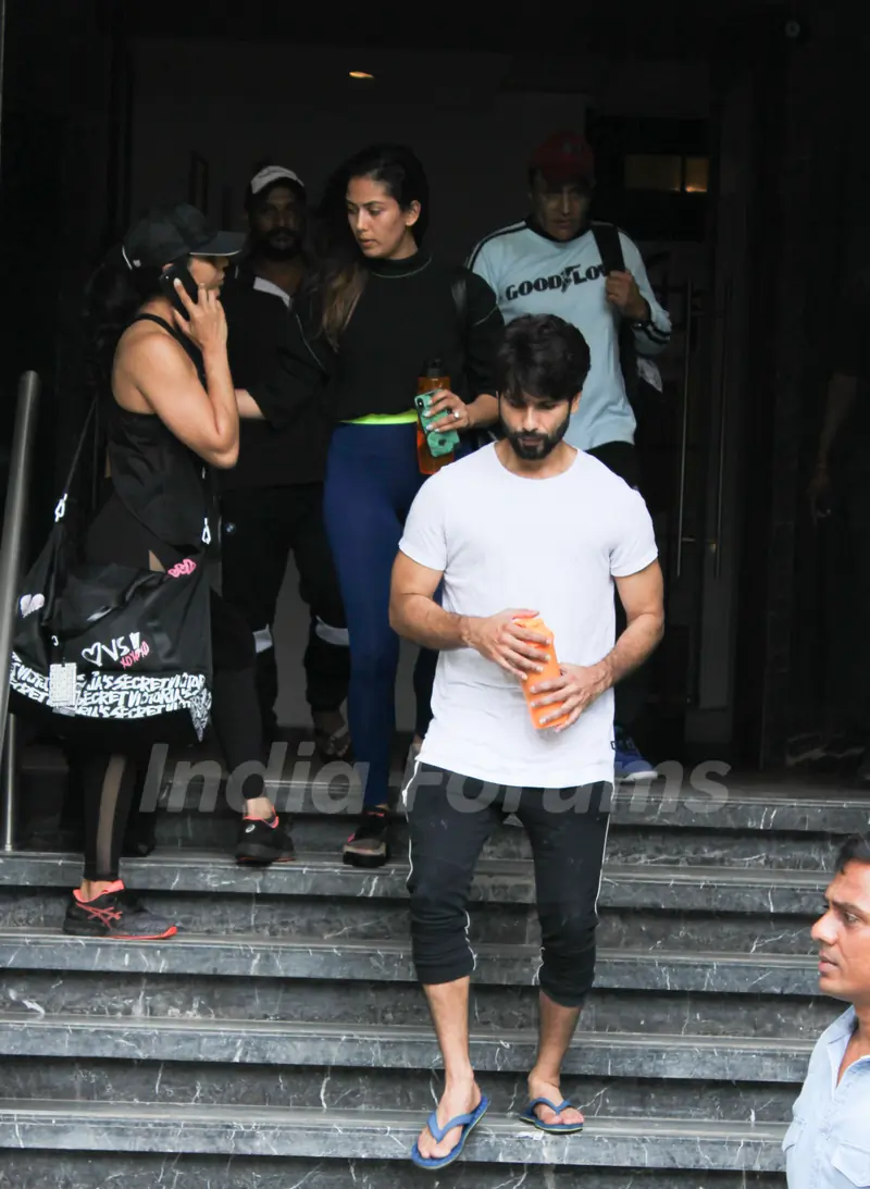 Celebrities spotted around the town!