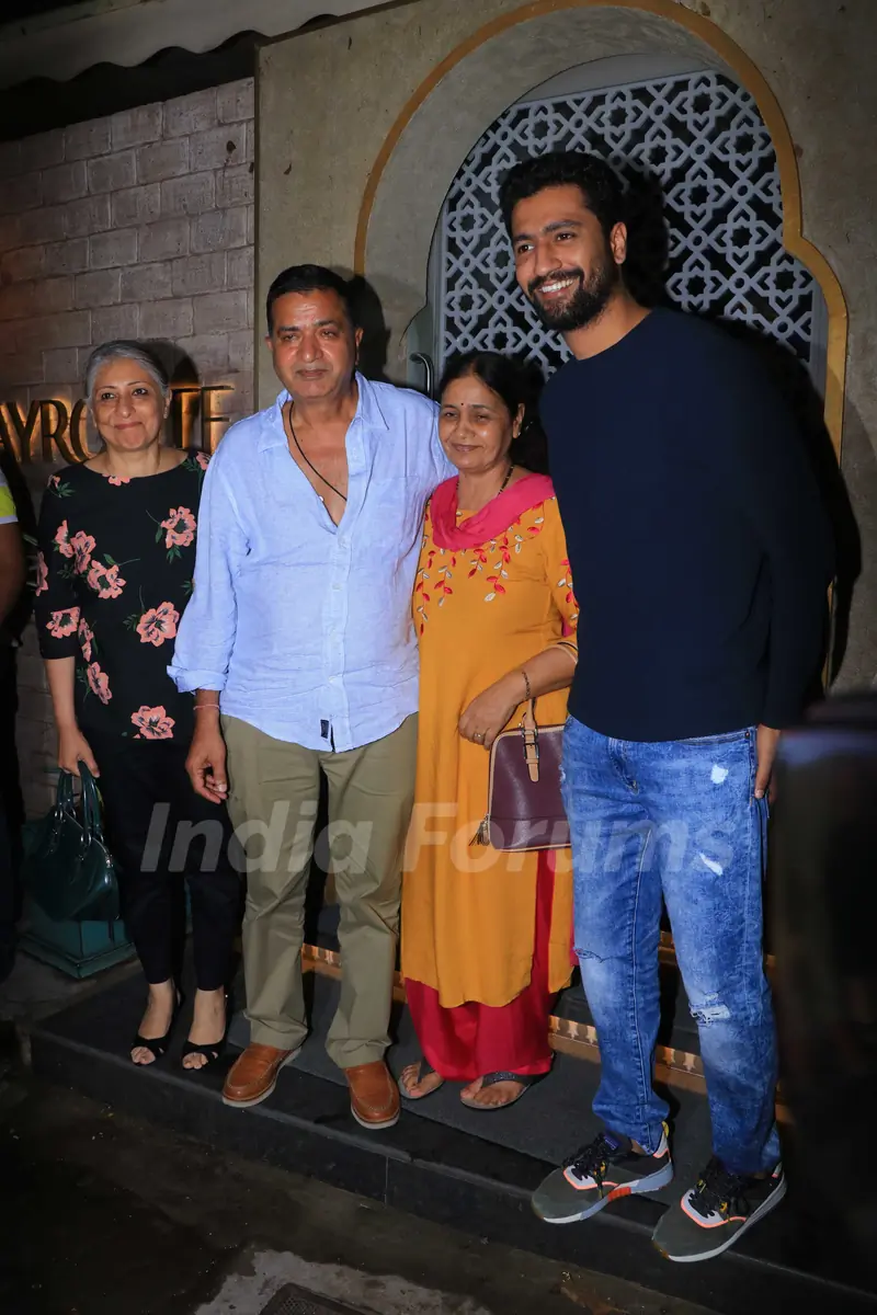 Bollywood celebrities spotted around the town! 