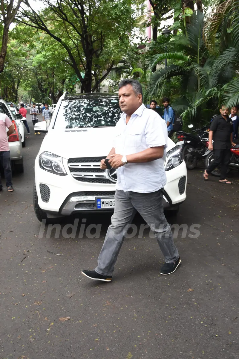 Bollywood celebs bid adieu to J. Om Prakash!