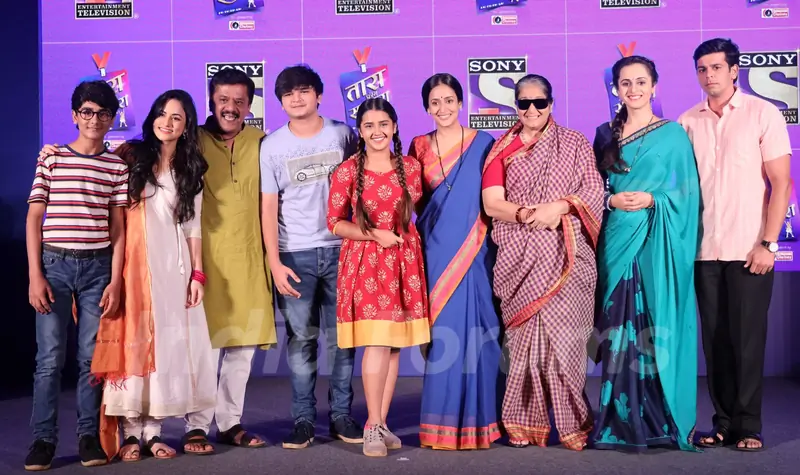 Tara from Satara cast