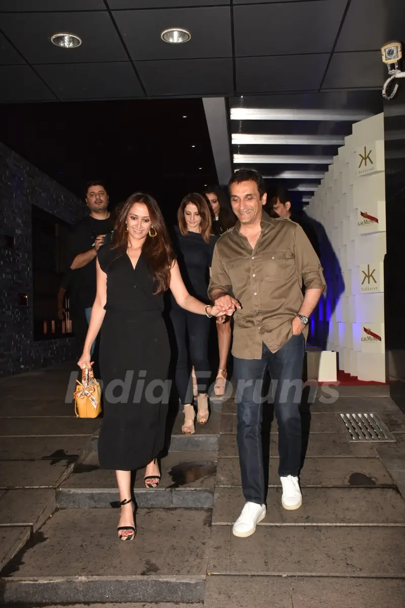 Sonali Bendre and Goldie Behl were spotted after dinner with friends