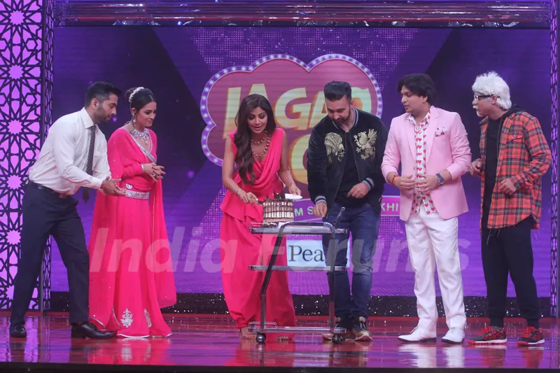 Dheeraj Juneja, Anita Hassanandani, Shilpa Shetty, Raj Kundra, Paritosh Tripathi