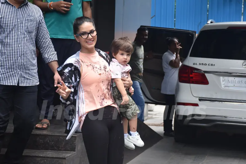 Sunny Leone snapped around the town!