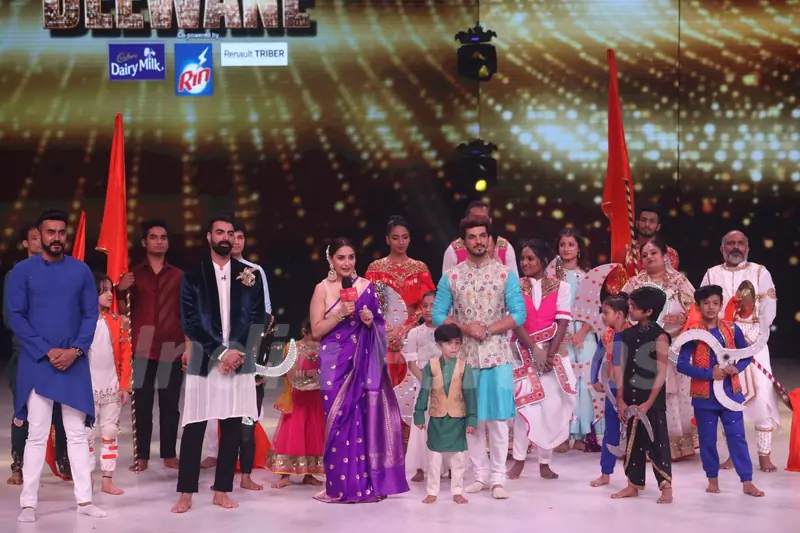 Shashank Khaitan, Tushar Kalia, Madhuri Dixit and Arjun Bijlani on the sets of Dance Deewane