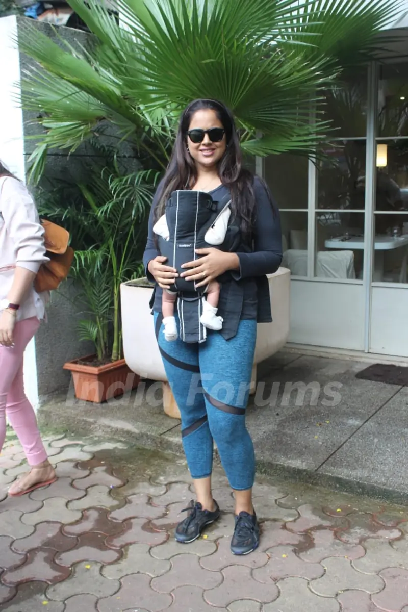 Sameera Reddy spotted around the town!