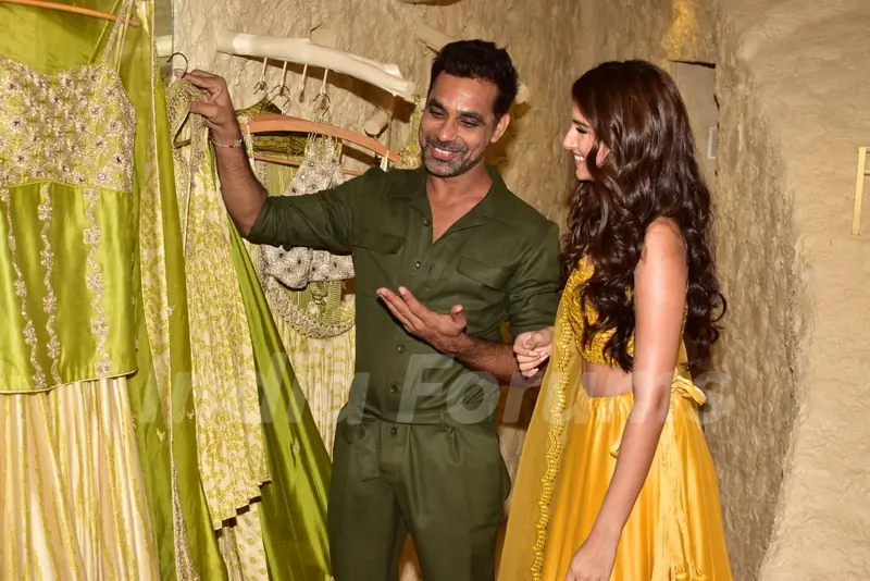 Tara Sutaria at Punit Balana's store launch!