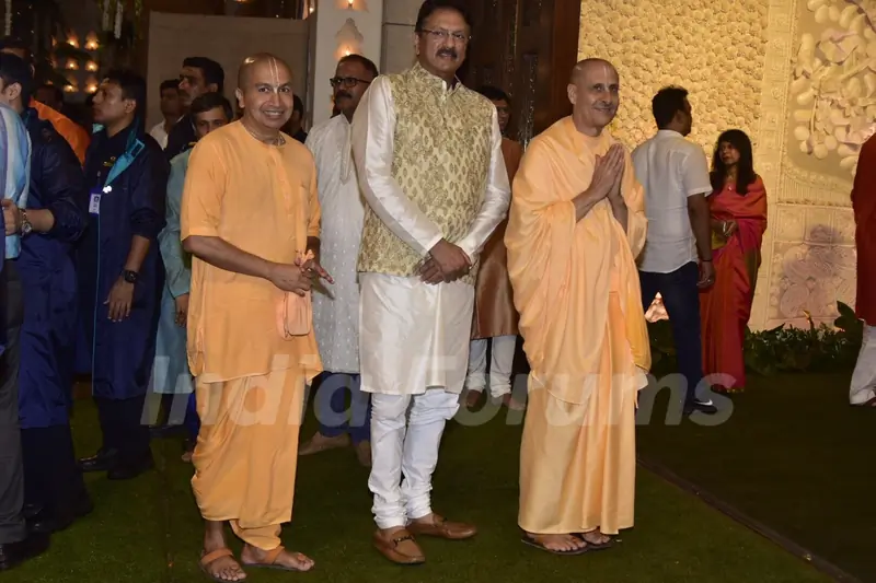 Bollywood celebrities visit Ambanis for Ganesh Utsav celebrations 2019! 