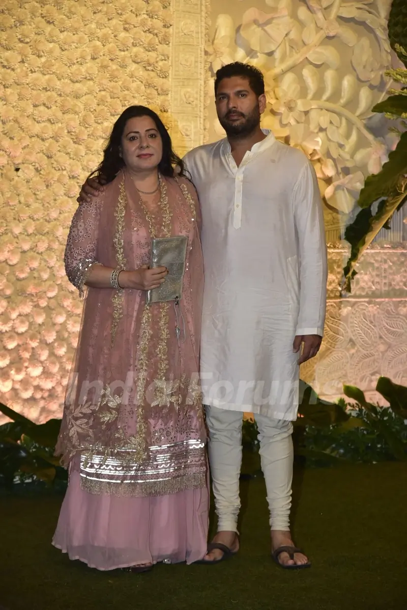 Bollywood celebrities visit Ambanis for Ganesh Utsav celebrations 2019! 