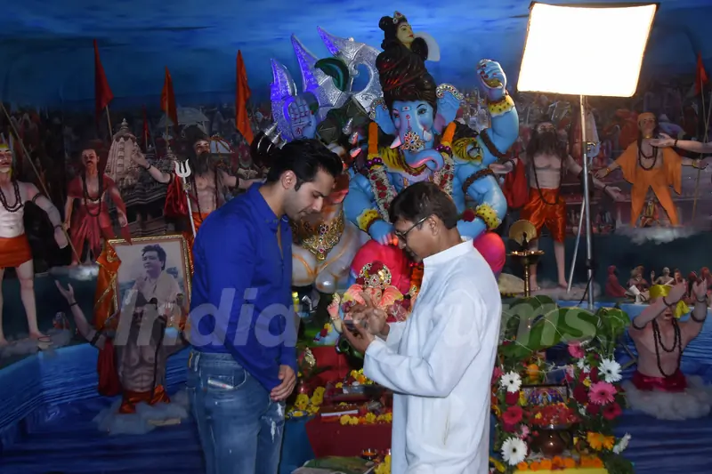 Varun Dhawan and Kartik Aaryan snapped at T-series office