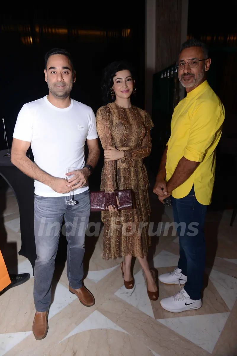 Bollywood celebrities at Kunal Rawal store launch!