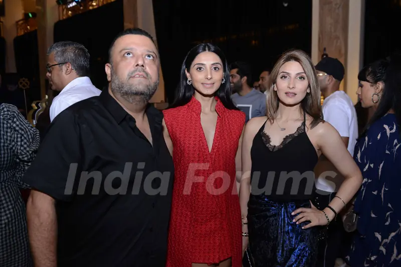 Bollywood celebrities at Kunal Rawal store launch!