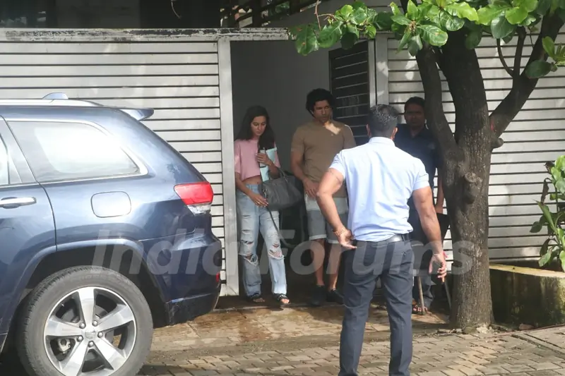 Farhan Akhtar and Shibani Dandekar snapped around the town!