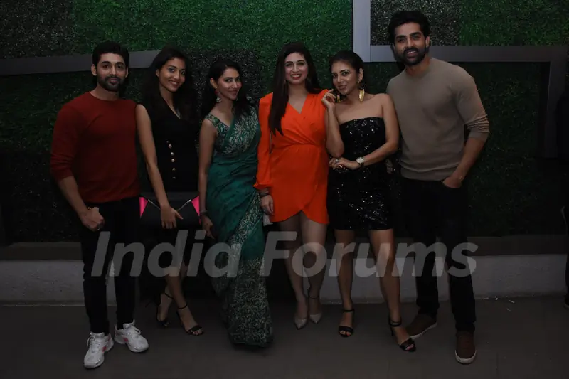 Ruslaan Mumtaz, Nirali Mehta, Rishina Kandhari, Vahbiz Dorabjee, Neha Mahajan and Adhvik Mahajan