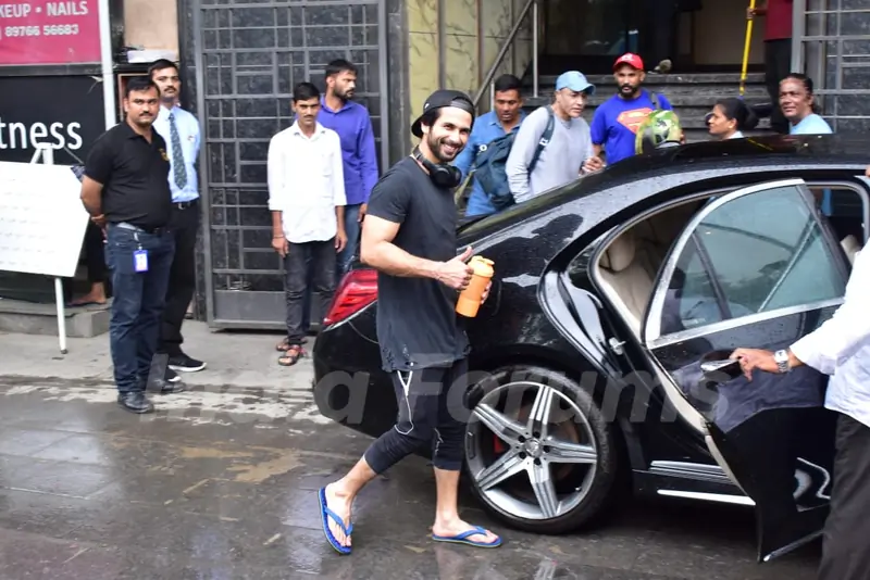 Shahid Kapoor snapped outside his gym