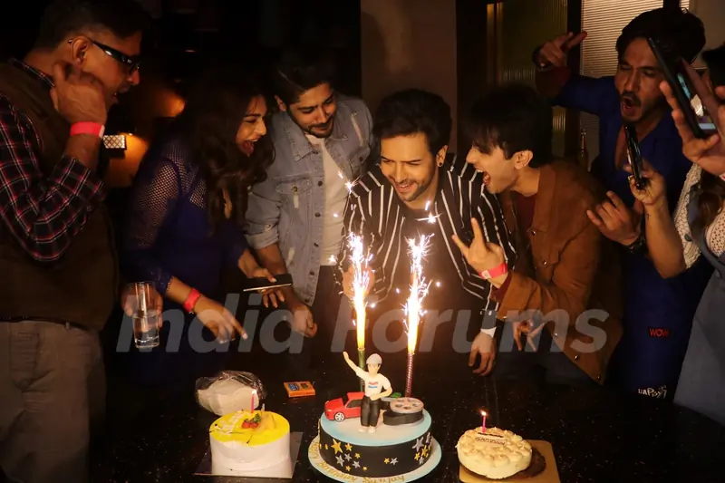 Sanjay Gagnani, Abhishek Kapur, Poonam Preet, Zaan Khan and Naveen Saini