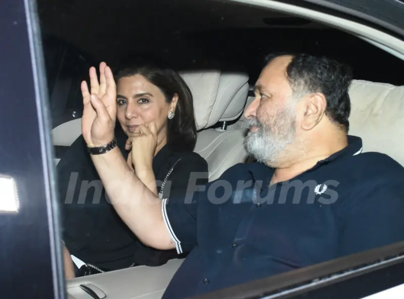 Rishi Kapoor and Neetu Singh attend Ranbir Kapoor's birthday bash