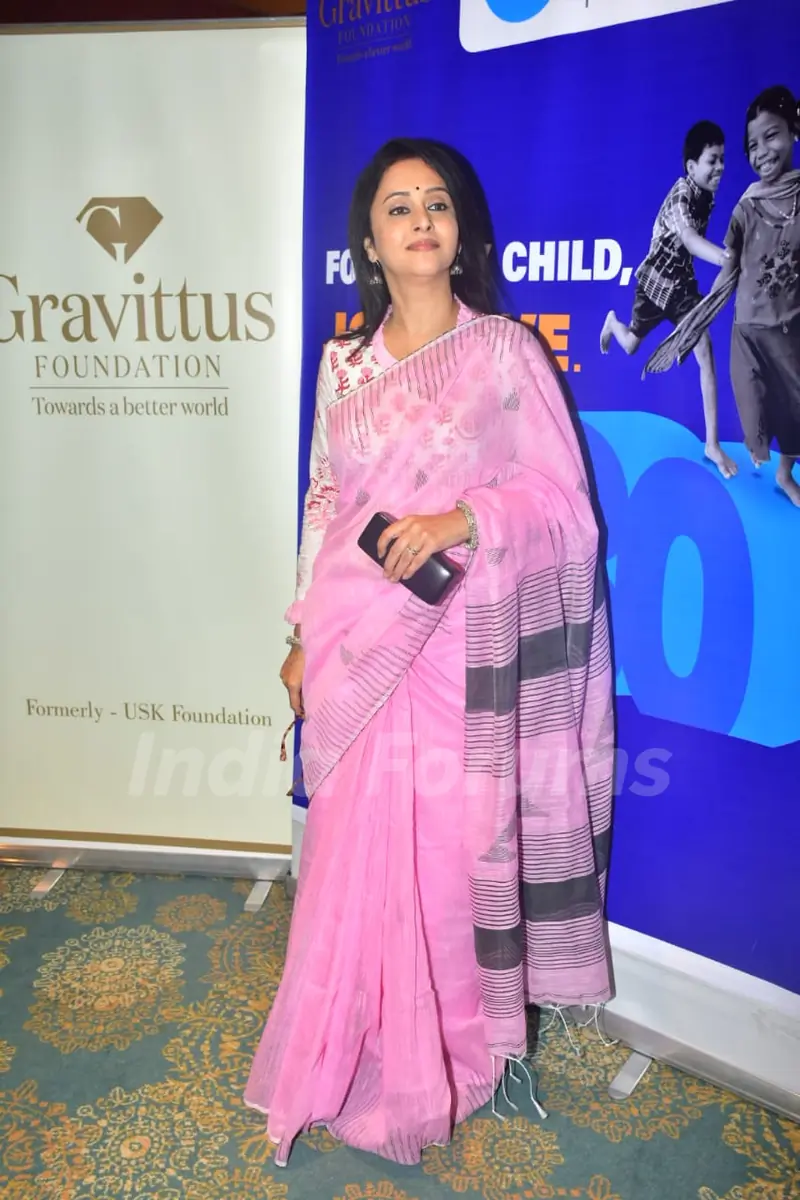 Bollywood celebrities snapped around the town!