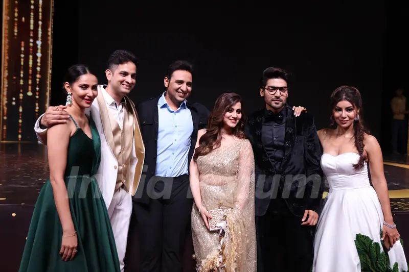 Debina Banerjee, Gurmeet Chaudhary, Rishina Kandhari, Vikas Kalantri and Priyanka Kalantri