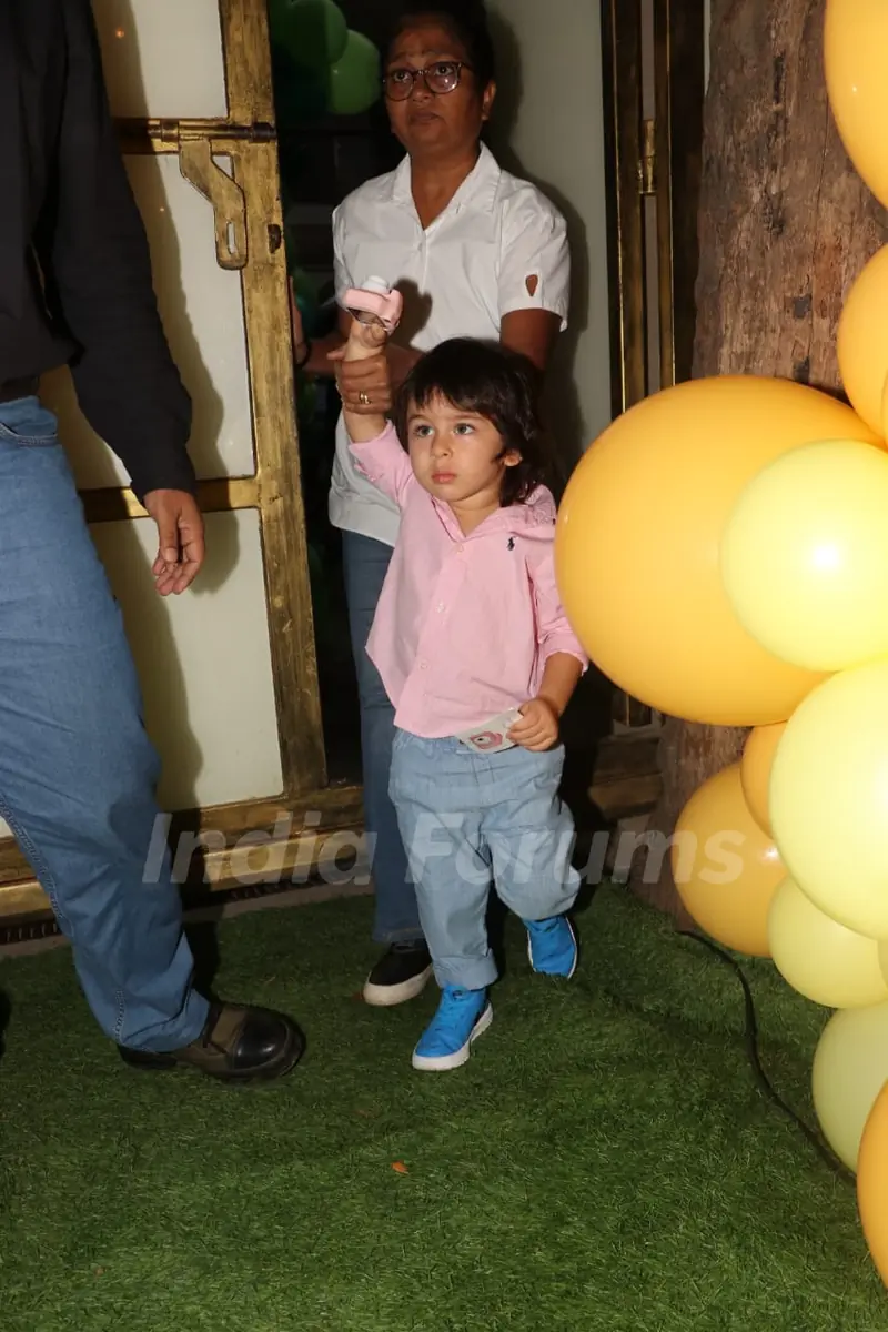 Taimur Ali Khan at Radhya Takhtani's birthday bash!