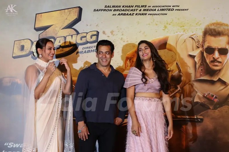 Saiee Manjrekar, Sonakshi Sinha and Salman Khan