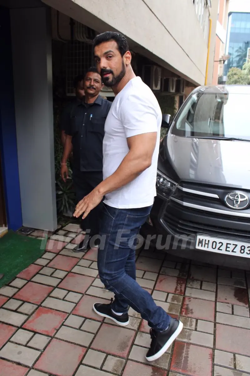 Pagalpanti Trailer Launch!