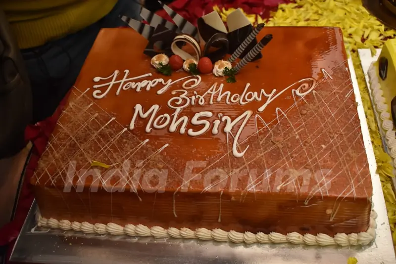Mohsin Khan celebrates his birthday on the sets of Yeh Rishta Kya Kehlata Hain